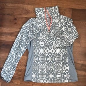 Gray & white fleece quarter zip
